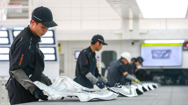 小米汽车紧急招工：月薪可过万、招收日结工