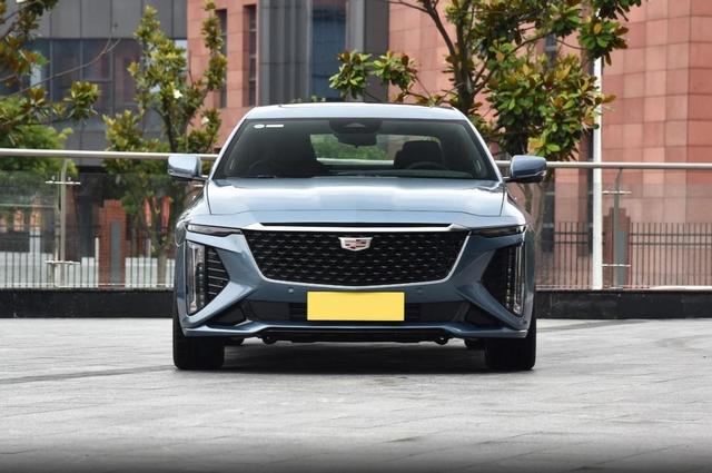 34万预算买中大型轿车，CT6对比沃尔沃S90，选舒适还是要安全？